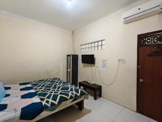 Chill-Inn near Surabaya Zoo Syariah - Surabaya - 5