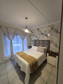 Luxury Blyde Crystal Lagoons - 2