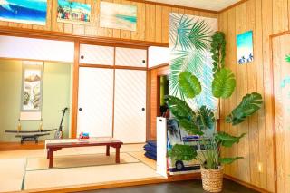 沖縄の昔ながらの雰囲気を満喫できる広々とした宿 - 5