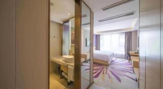 Lavande Hotel Wuhan Houhu Avenue Xingye Road - 9