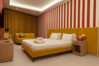 Shade Suites & Studios - 8