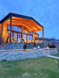 Balada dintre dealuri - Casa Soarelui si Casa Lunii - 3