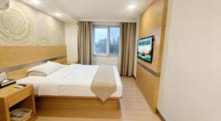GreenTree Inn Suites HongQiao Airport Branch - 3