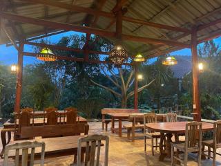 Nai Khun Khao Resort - 7