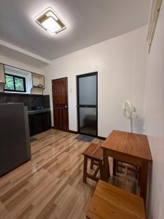 Isla Pahulay Apartments - 3