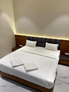 HariPriya Executive - 2