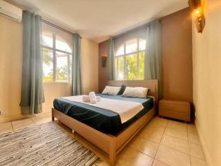 Bazaar Square Lodges - 1