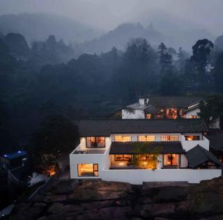 ALAN Forest Stream Vacation Homestay, Mount Emei - 9