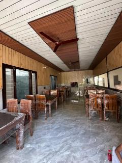 Hotel Ekant Valley - Chakrāta - 3
