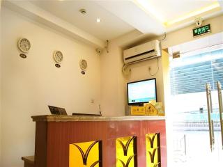 GreenTree Inn Shanghai South Railway Station Xujiahui Stadium Subway Station Shell Hotel - 8