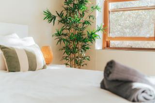 2 Bedroom Apartment Darlinghurst with Patio Access - 3