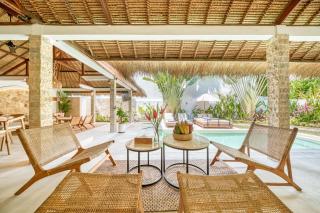 Villa Barcelona - Private 5 BDR Villa in Seminyak, Best Location, large Pool & Garden - 2