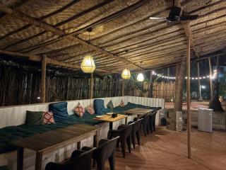 Nature's Inn Luxury Villa Morjim Goa, 4bhk and Sparkling Pool - 1