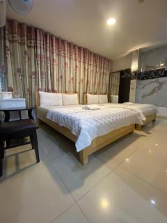 Khách sạn Sang Trọng - 3