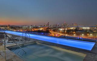 Gabba Apartment,Free Parking, Walk to PA Hospital & The Gabba Stadium , Woolloongabba - 1