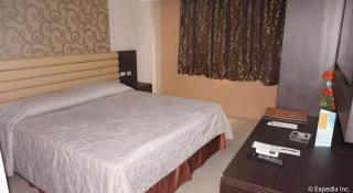 Score Birds Hotel - 8