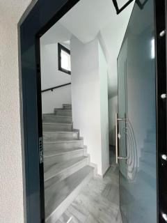 Meintis Apartments Rafina - 9