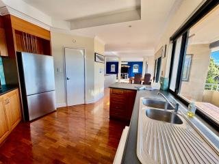 Scarborough Rancho Relaxo 3BR 2BA 2Pk - 3