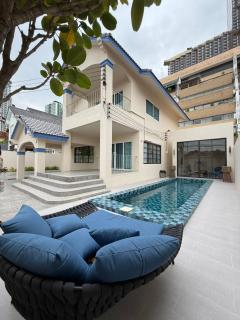 M Casa Palmera Poll Villa - 9