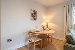 Luxury barn with private wood fired hot tub - 8