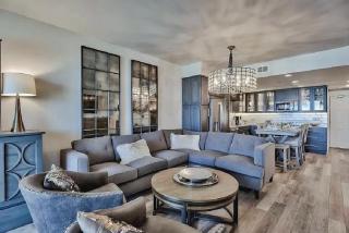 Beachfront Two-Bedroom Condo With Panoramic Gulf Views - 0