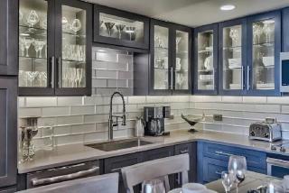 Beachfront Two-Bedroom Condo With Panoramic Gulf Views - 4