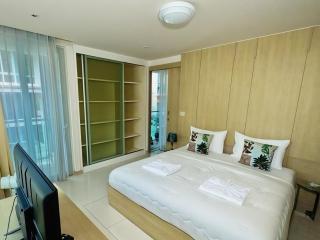 Beachfront Patong Hillside Modern Apartment - 3