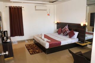 Lake View Inn Resort - 8