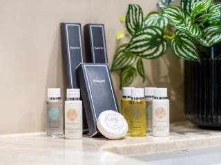 Kensington - 2BR Burj View & Dubai Mall Linked! - 1