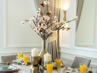 Kensington - 2BR Burj View & Dubai Mall Linked! - 7