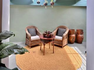 Amasundu Beach House Trafalgar - 7