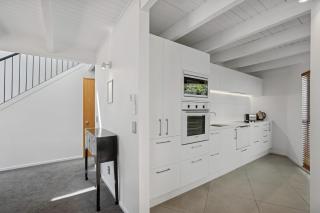 Peaks & Cranbury 17B - Central Apartment Walk to Town - 1