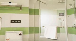 7 Days Inn Hami Baofeng Market - 2