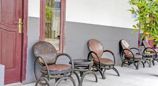 OYO 90405 Penginapan Sasti Kuningan - 4