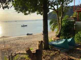 Moonshine Phayam beach resort & restaurant - 6