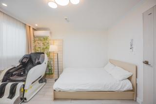 Hongik University Entrance Station 11 people luxury house 2bathrooms 4 rooms ooftop exclusive use - 5