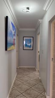 Lilies and Leopards Holiday Home B & B - 3