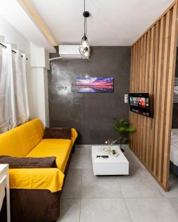 Modern Studio in Historic Old Town with Private Terrace - 3