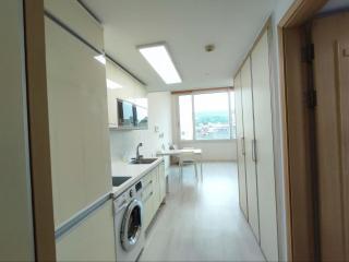 SEOUL STAYS at Gimpo Airport - 1