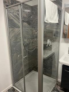 Ferienwohnung Nähe Autobahn Ruhige Lage für Familien & Monteure - 3