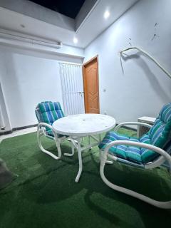 Modern Studio Penthouse in E11 - 9