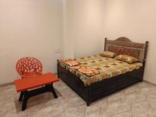 Shri Vyankatesh Bhakt Niwas - 4