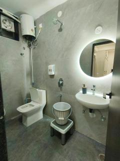 New Luxury 2BHK Near Botanical Garden in Kondapur #202 - 5