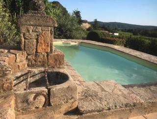 Historic Wine Estate With Pool In Provence - 9
