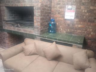 Beach View Apartment - East London - 8