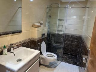 Chic & Lovely Flat in City Center - 4