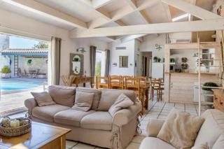 Charming house with pool 10 min from La Rochelle - 0