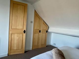 4 bed terraced house in Staple Hill Free Parking - 9