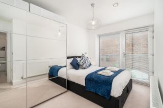 Bright Modern Central Apartment - Pass the Keys - 3