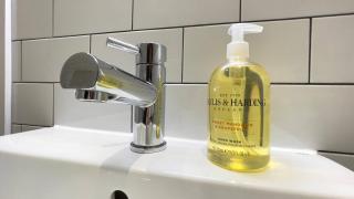 Relaxed boho style flat in Netheredge, Sheffield - 5